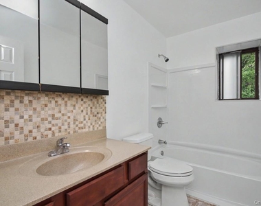 2 Fortune Road W - Photo Thumbnail 24