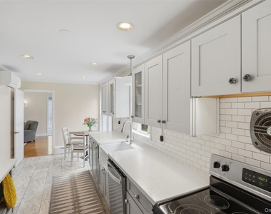 7 Lookout Avenue - Photo Thumbnail 11