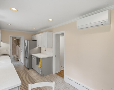 7 Lookout Avenue - Photo Thumbnail 12
