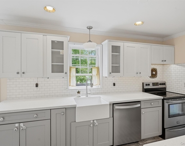 7 Lookout Avenue - Photo Thumbnail 10