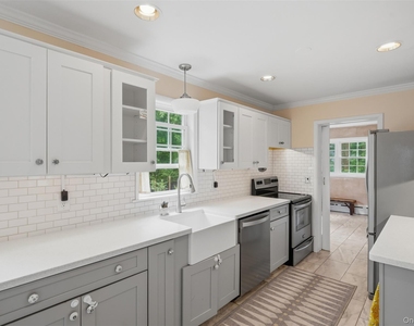 7 Lookout Avenue - Photo Thumbnail 9