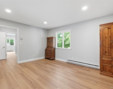 35 S Quincy Court S - Photo Thumbnail 3