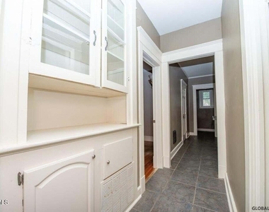 1144 Glenwood Boulevard - Photo Thumbnail 3
