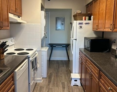 32 Allen Place - Photo Thumbnail 5