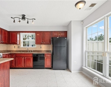 32 Cabot Way - Photo Thumbnail 7
