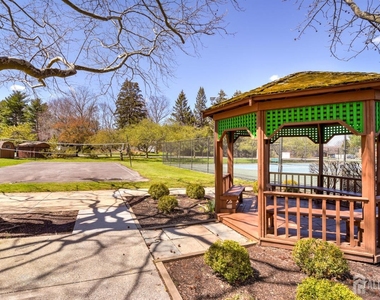356 Ridge Road - Photo Thumbnail 13