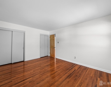 895 Patton Street - Photo Thumbnail 12