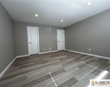 13 Sweetgum Lane - Photo Thumbnail 17