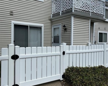 13 Sweetgum Lane - Photo Thumbnail 2