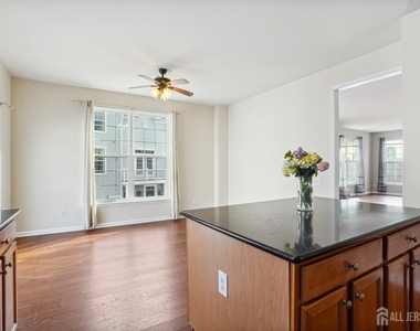 1501 Gabriel Lane - Photo Thumbnail 5