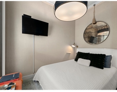 799 Madison Avenue - Photo Thumbnail 3