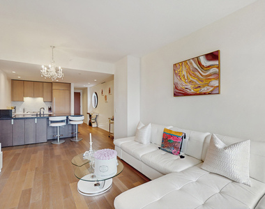 543 W 122nd Street - Photo Thumbnail 2