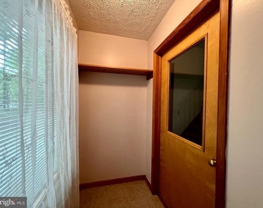 148 S Fieldstone Lane - Photo Thumbnail 2