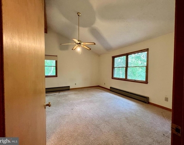 148 S Fieldstone Lane - Photo Thumbnail 24