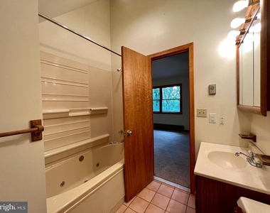 148 S Fieldstone Lane - Photo Thumbnail 31