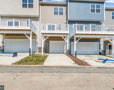 1324 Cedar Valley Road - Photo Thumbnail 21