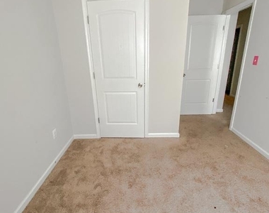 131 Cramsford Street - Photo Thumbnail 10