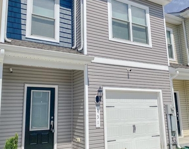 131 Cramsford Street - Photo Thumbnail 1