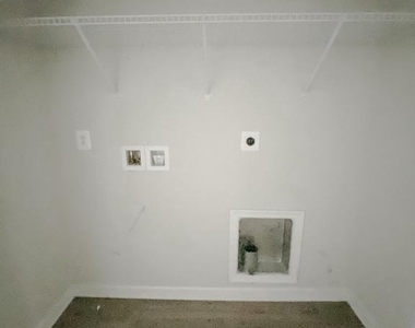 131 Cramsford Street - Photo Thumbnail 14
