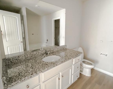 131 Cramsford Street - Photo Thumbnail 12