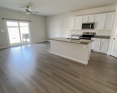 131 Cramsford Street - Photo Thumbnail 2