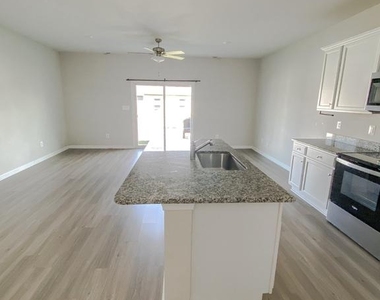 131 Cramsford Street - Photo Thumbnail 5
