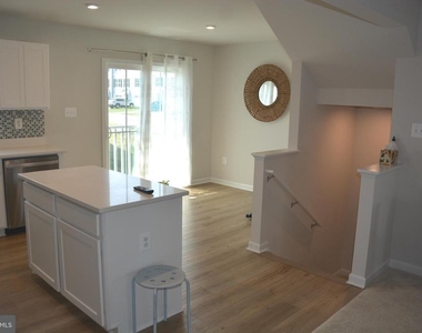 14 Tadpole Landing Road - Photo Thumbnail 4