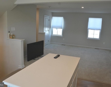 14 Tadpole Landing Road - Photo Thumbnail 5