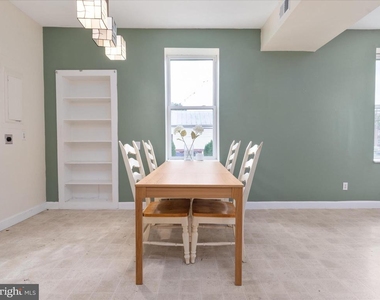 401 E Main Street - Photo Thumbnail 6
