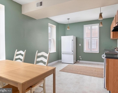 401 E Main Street - Photo Thumbnail 5