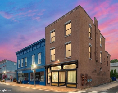 401 E Main Street - Photo Thumbnail 1