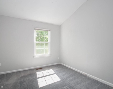 309 Bentley Court - Photo Thumbnail 15
