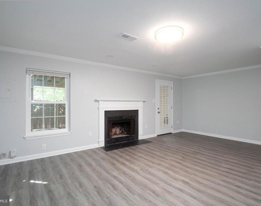 309 Bentley Court - Photo Thumbnail 16