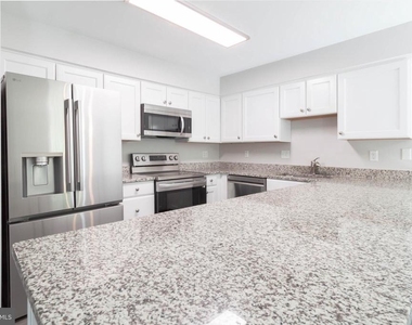 309 Bentley Court - Photo Thumbnail 3