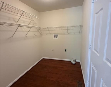 5805 Coolidge Court - Photo Thumbnail 11
