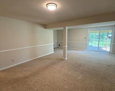 5805 Coolidge Court - Photo Thumbnail 21