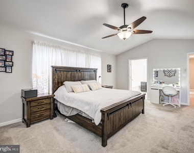 15744 Beau Ridge Drive - Photo Thumbnail 24