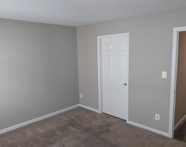 1875 Tiger Lily Circle - Photo Thumbnail 16
