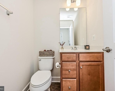 13821 Litespeed Way - Photo Thumbnail 40
