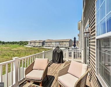 13821 Litespeed Way - Photo Thumbnail 21
