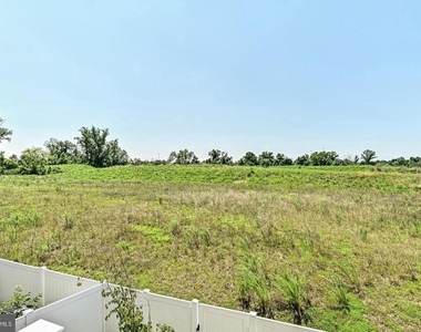 13821 Litespeed Way - Photo Thumbnail 24