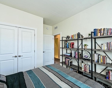 13821 Litespeed Way - Photo Thumbnail 34