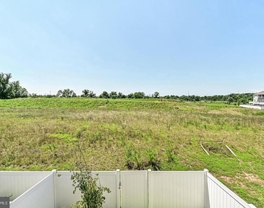 13821 Litespeed Way - Photo Thumbnail 22