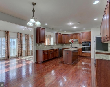 43185 Tandridge Way - Photo Thumbnail 14