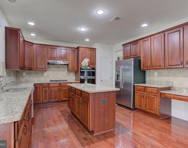 43185 Tandridge Way - Photo Thumbnail 16