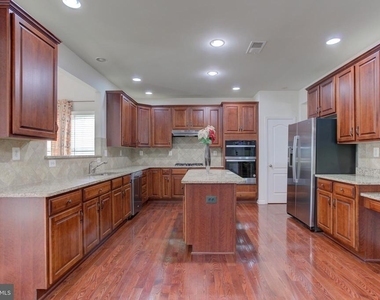 43185 Tandridge Way - Photo Thumbnail 15