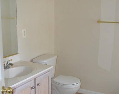 43644 Scarlet Square - Photo Thumbnail 12