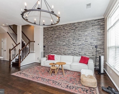 42753 Stadler Lane - Photo Thumbnail 3