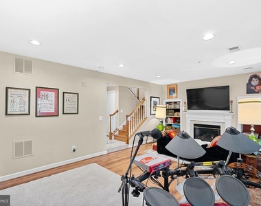 43779 Bent Creek Terrace - Photo Thumbnail 68