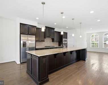 22527 Foundation Drive - Photo Thumbnail 9
